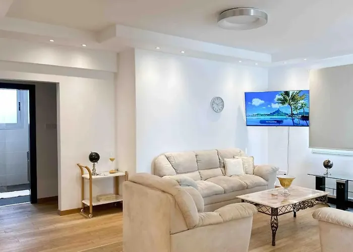 Neptune Apartment
